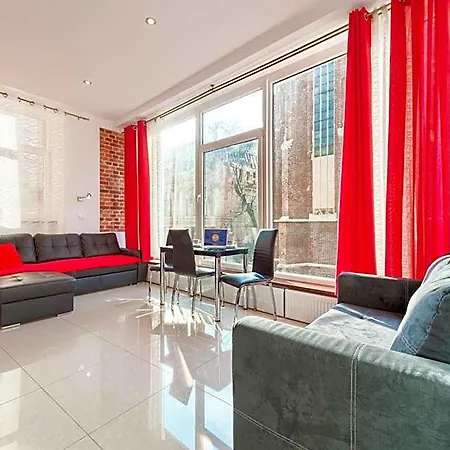 Hostelswidnicka24