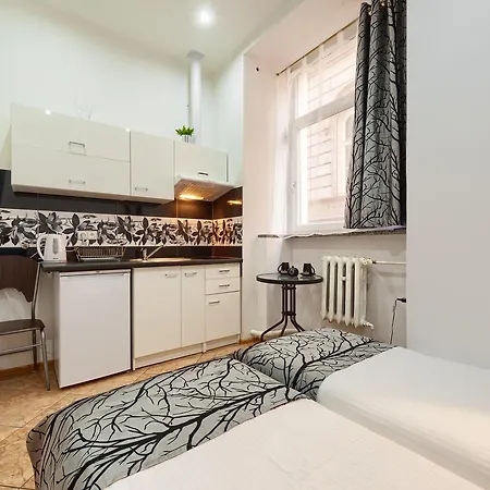 Hostelswidnicka24